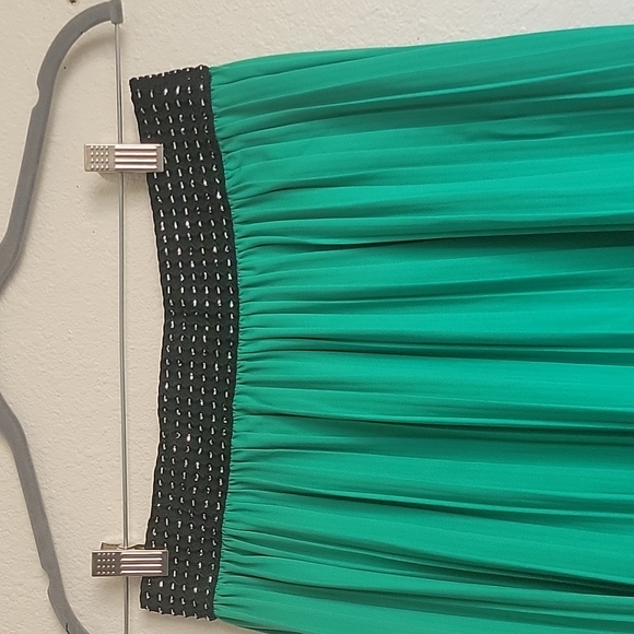 Jon & anna midi pleated skirt size large color green - Picture 4 of 11